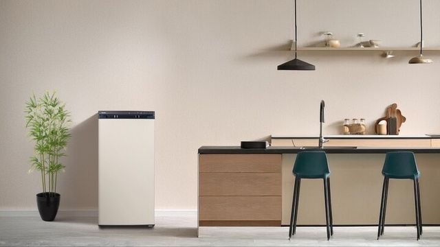 롯데하이마트가 3일 자체브랜드(PB) ‘하이메이드(HIMADE) 김치냉장고’를 롯데홈쇼핑을 통해 선보인다. [사진=롯데하이마트]