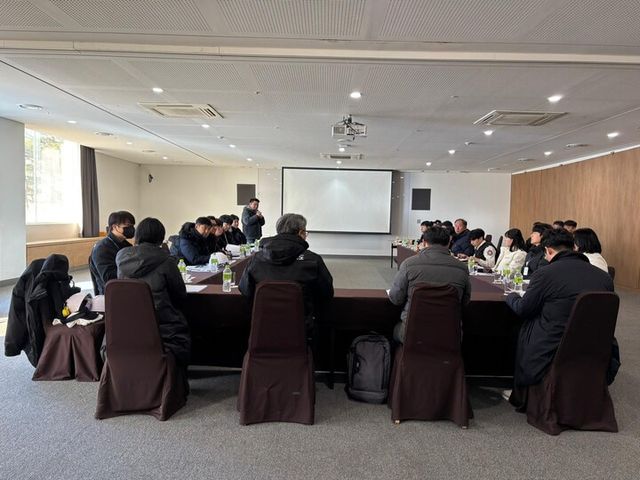 6개 기관 합동 스키장 안전 점검 회의가 진행되고 있다. [사진=문화체육관광부]