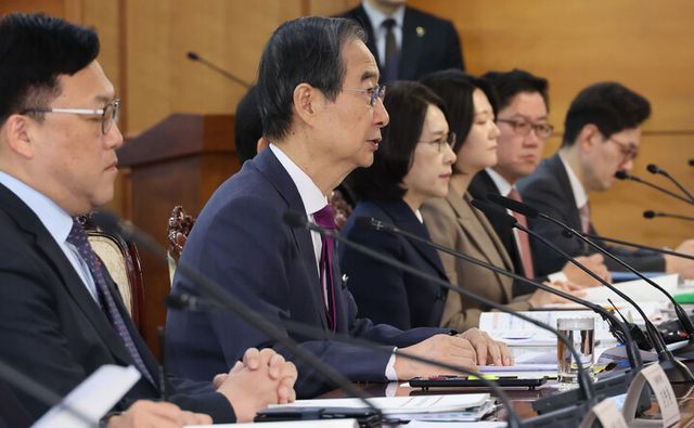 한덕수 대통령 권한대행 국무총리가 20일 서울 종로구 정부서울청사에서 열린 제7차 국가첨단전략산업위원회에 참석해 발언하고 있다. [사진=연합뉴스]