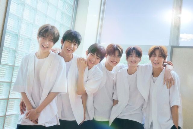 에스제이그룹이 전개하는 브랜드 캉골은 하이브 산하 레이블 플레디스 엔터테인먼트의 TWS를 새 모델로 발탁했다. [사진=플레디스]