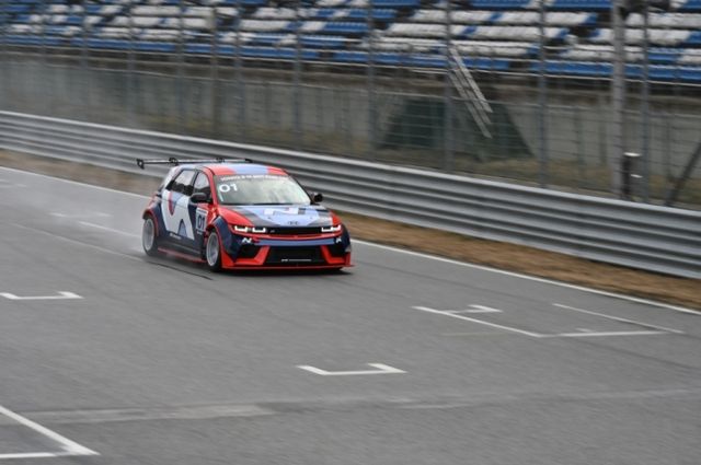 전기차 레이스 전용 차량 '아이오닉 5 N eN1 컵 카(Cup car)'. [사진=현대차]