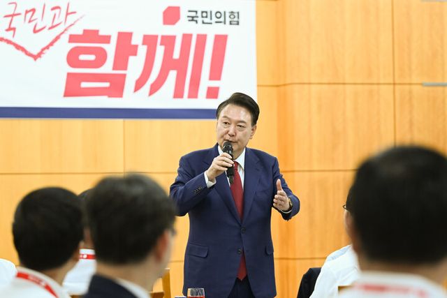 윤석열 대통령이 30일 충남 천안 재능교육연수원에서 열린 제22대 국민의힘 국회의원 워크숍에서 발언하고 있다. [사진=대통령실]