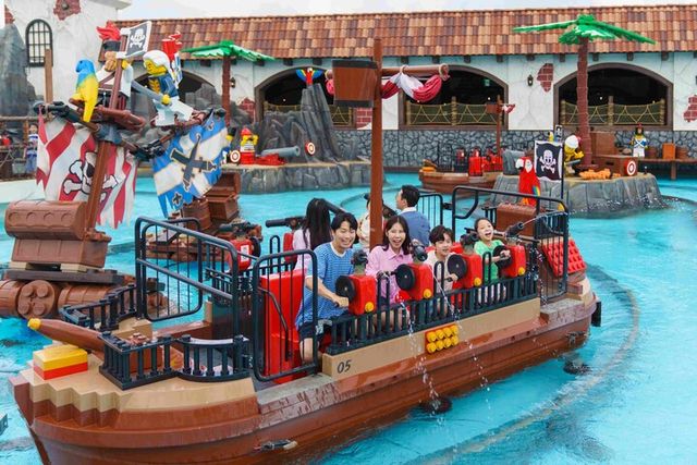 여름철 레고랜드에서 가장 인기 많은 수중 어트랙션 '스플래쉬 배틀' 현장. [사진=레고랜드]