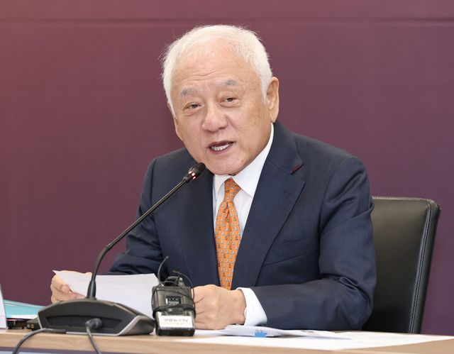 김한길 대통령 직속 국민통합위원회 위원장이 14일 오전&nbsp;한국과학기술연구원(KIST)에서 열린 ‘과학기술과의 동행’ 특별위원회 성과보고회에서 모두 발언을 하고 있다. [사진=국민통합위원회]