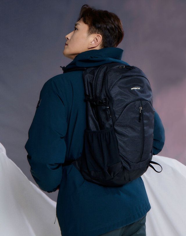 마운티아&nbsp;‘레븐 25L’ 화보컷. [사진=마운티아]