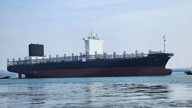 지난해 대한조선이 인도한 8000TEU급 컨테이너선의 모습. [사진=대한조선]