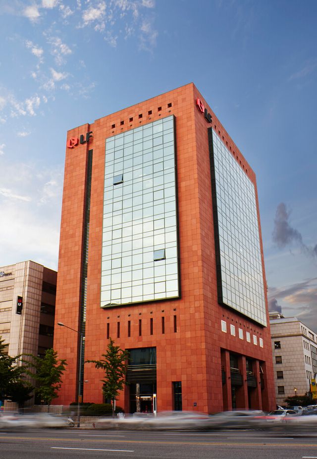 LF가 3분기에 연결기준 전년 동기 대비 52% 감소한 145억원의 영업이익을 기록했다. [사진=LF]