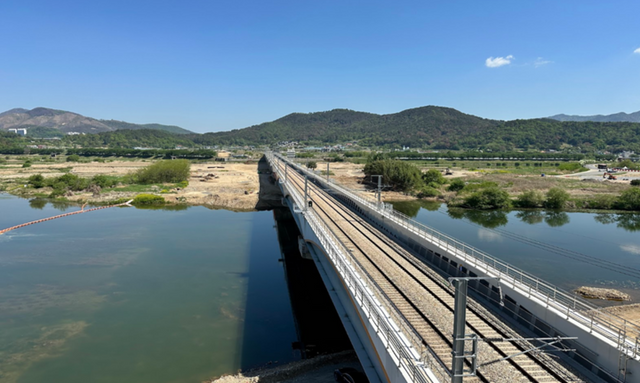 밀양강교(시공완료 2025. 5) 전경. [사진=국가철도공단]