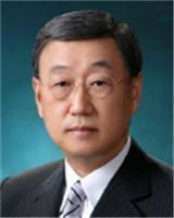 박용현 두산연강재단 이사장. [사진=두산]