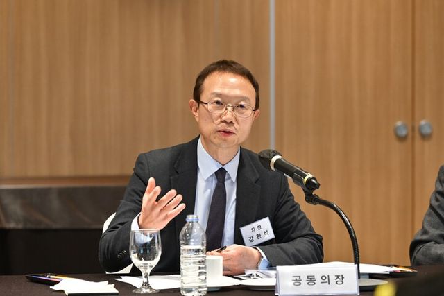 강환석 방위사업청 차장이&nbsp;'청렴 방위사업 민관협의회'에서 발언 중이다. [사진=방위사업청]