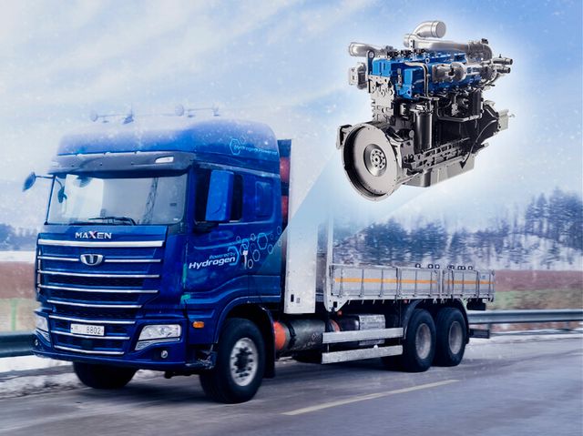 HD현대인프라코어의 수소엔진(HX12)을 탑재한 대형트럭.[사진=HD현대인프라코어]