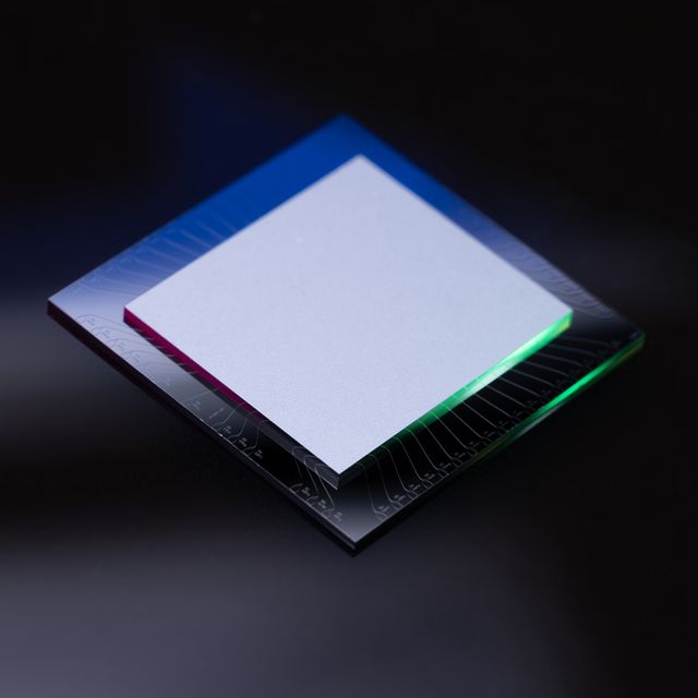 신규 양자 컴퓨팅 칩 '오셀롯(Ocelot)'. [사진=AWS]