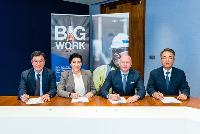 대한전선이 내셔널그리드와 HVDC 프레임워크 계약을 하고 있다. [사진=대한전선]