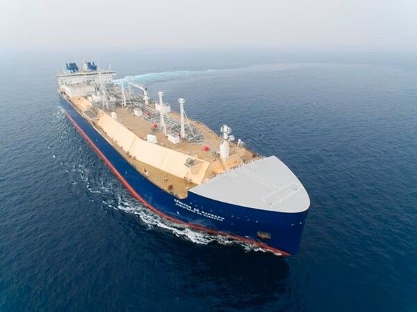 한화오션이 건조한 쇄빙 액화천연가스(LNG)운반선. [사진=한화오션]