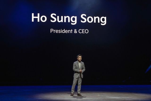 기아 CEO 송호성 사장이 기아 EV 데이에서 발표하고 있는 모습. [사진=기아]