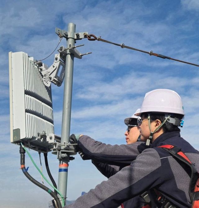 KT대구경북광역본부는 의성 산불로 일부 지역의 통신망이 마비되자 '엄브렐라 셀(Umbrella Cell)' 기술을 사용해 빠르게 복구했다. [사진=KT 대구경북광역본부]