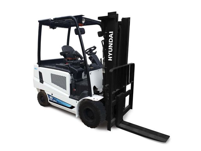 HD현대사이트솔루션이 수주한 3.5톤급 수소지게차. [사진=HD현대사이트솔루션]