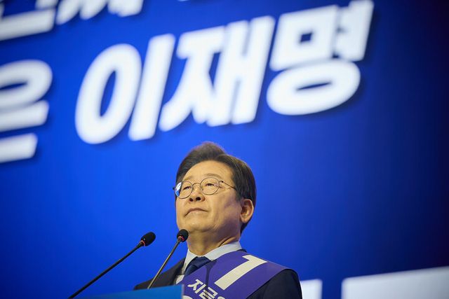 이재명 후보가 27일 경기 고양시 킨텍스에서 열린 '제21대 대통령선거 후보자 선출을 위한 수도권·강원·제주 경선 및 최종 후보자 선출 대회'에서 정견 발표를 하고 있다. [사진=이재명 캠프]