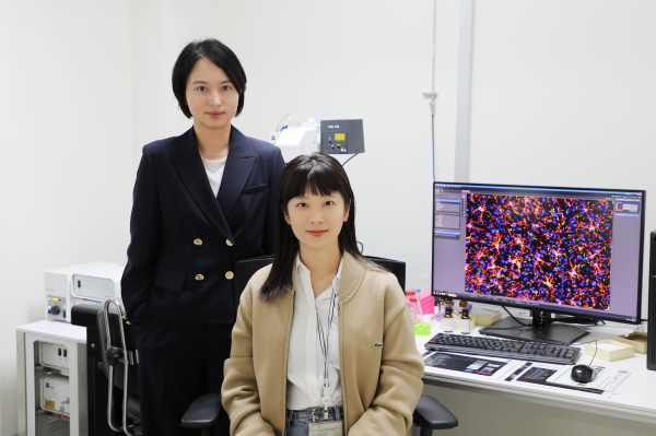 (왼쪽부터) DGIST 뇌과학과 엄지원 교수, 정혜지 박사 [사진=DGIST]