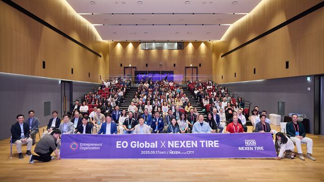 넥센타이어, 글로벌 기업가 네트워크 EO 초청행사 단체 기념사진. [사진=넥센타이어]