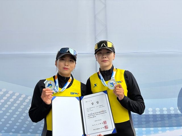 제19회 화천평화배 경량더블스컬 수상사진. [사진=부산항만공사]