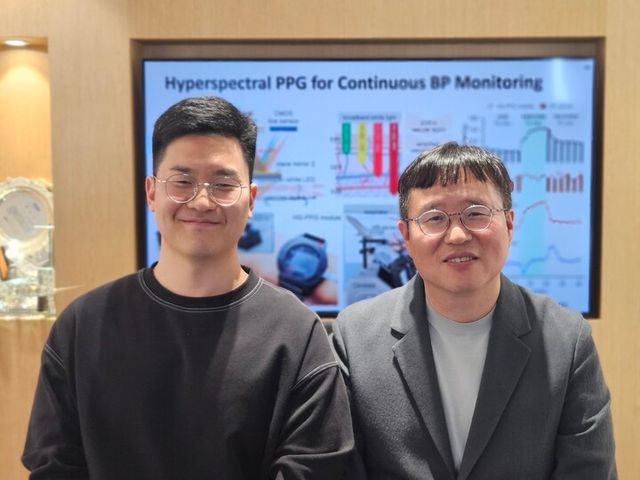 바이오및뇌공학과 박정우 박사후연구원(왼쪽), 바이오및뇌공학과 정기훈 교수(오른쪽) [사진=KAIST]