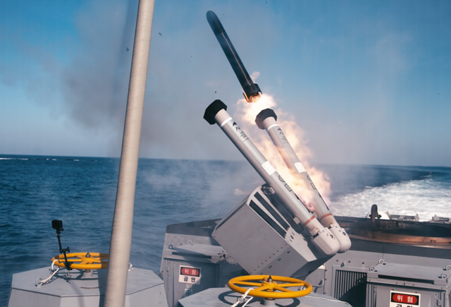 대유도기만체계 실사격 장면. [사진=방위사업청]