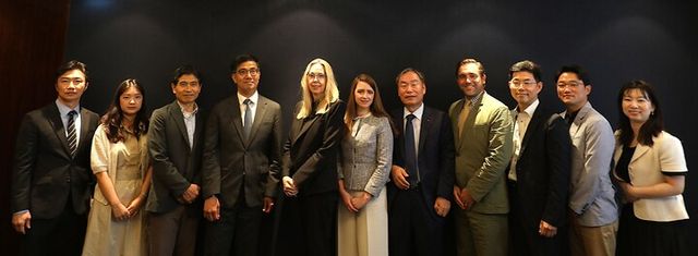 한국중견기업연합회는 13일&nbsp;전날 서울 중구 웨스틴조선서울에서 미국 버지니아경제개발청과 공동으로 '미국 버지니아주 투자 상담회'를 개최했다고 밝혔다. [사진=한국중견기업연합회]