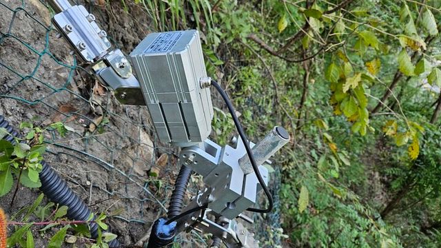 급경사지 현장 적용 설치 전경(경북 구미시 수점동) [사진=한국건설기술연구원]&nbsp;