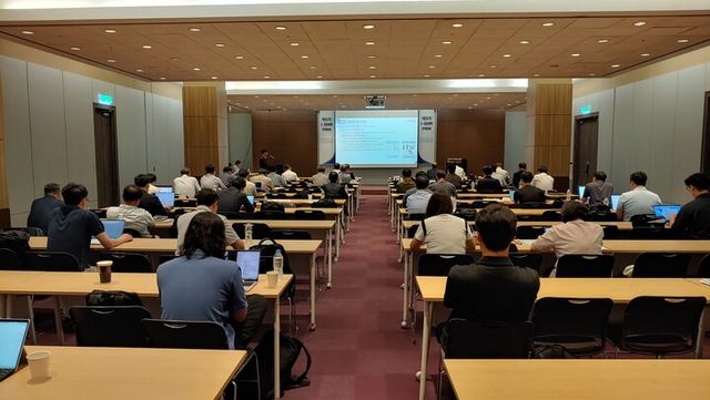 한국수력원자력이 혁신형 SMR 표준설계 안전성분석보고서 2차 집중검토 회의를 16일부터 닷새간 개최한다. [사진=한국수력원자력]