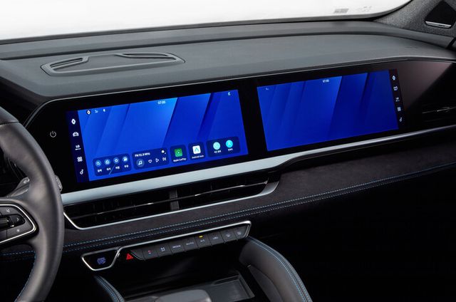 그랑콜레오스 오픈R 파노라마 스크린. [사진=르노코리아]