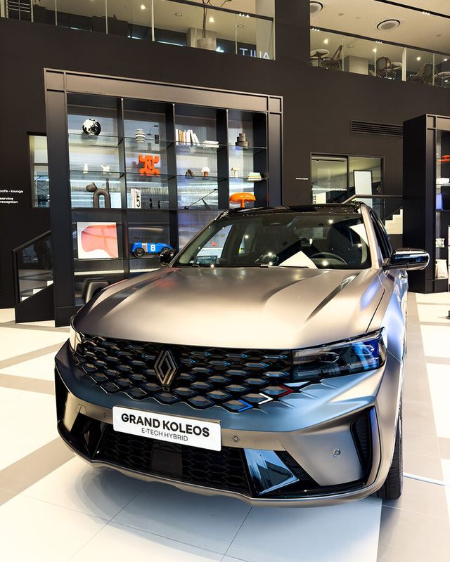 르노성수 내 전시된 그랑 콜레오스.[사진=르노코리아]