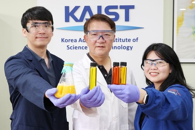 은현민 박사과정(왼쪽), 이상엽 특훈교수(가운데), 신디 박사. [사진=]