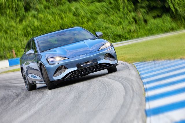 씰 트랙 주행 모습. [사진=BYD코리아]