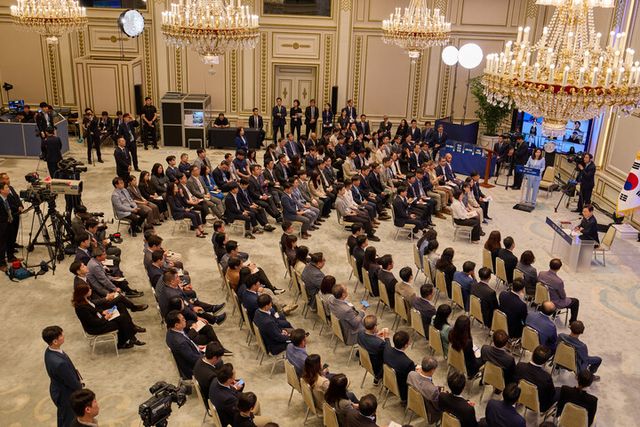 이재명 대통령이 3일 청와대 영빈관에서 '대통령의 30일, 언론이 묻고 국민에게 답하다' 기자회견을 하고 있다. [사진=대통령실]