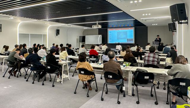 기술규제 및 시험인증 등 교육 장면.[사진=KTR]