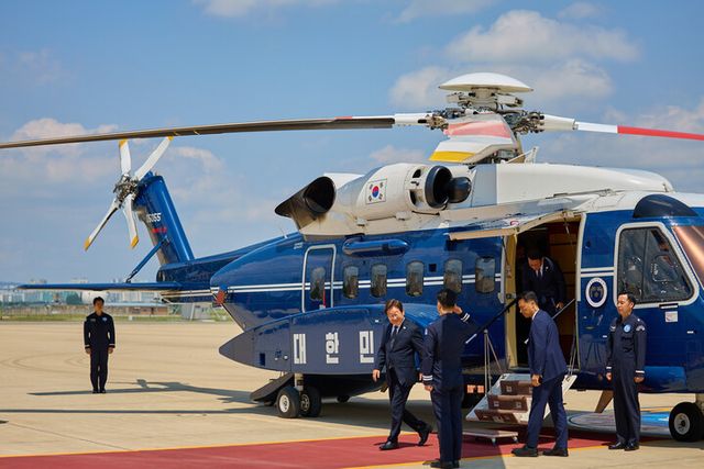 방사청은 8900억원을 들여 신형 대통령전용헬기를 도입하는 '지휘헬기-II 사업'을 추진한다. [사진=연합뉴스]