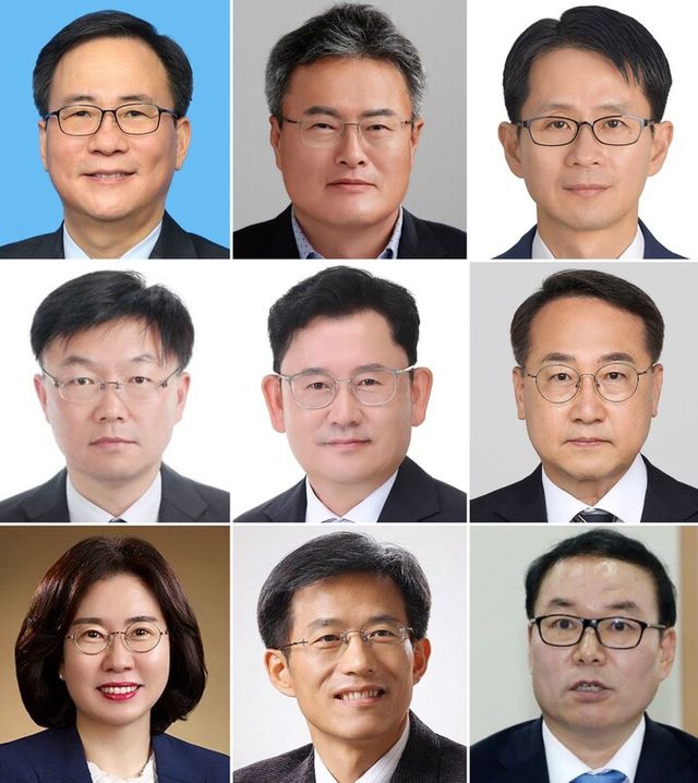 맨 위 왼쪽부터 김영수 문화체육관광부 1차관, 김대현 문화체육관광부 2차관, 백승보 조달청장. 두번째 줄&nbsp;왼쪽부터 안형준 통계청장, 이승돈 농촌진흥청장, 김인호 산림청장. 세 번째 줄 왼쪽부터 이미선 기상청장, 방용승 민주평화통일자문회의 사무처장, 정한중 소청심사위원회 위원장. [사진= 대통령실]