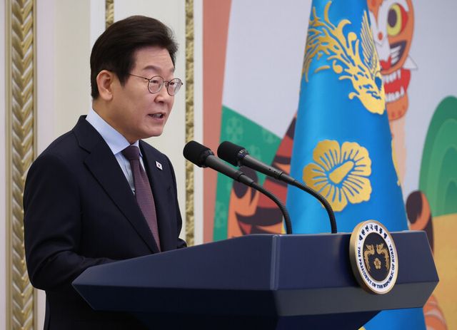 이재명 대통령이 지난 15일 청와대 영빈관에서 열린 '대통령의 초대, 주한외교단 만찬'에서 발언하고 있다. [사진=연합뉴스]