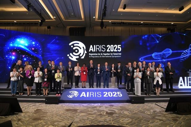 식품의약품안전처가 10일 인천 중구 인스파이어 호텔에서 'AIRIS 2025' 개회식을 진행했다. [사진=식품의약품안전처]