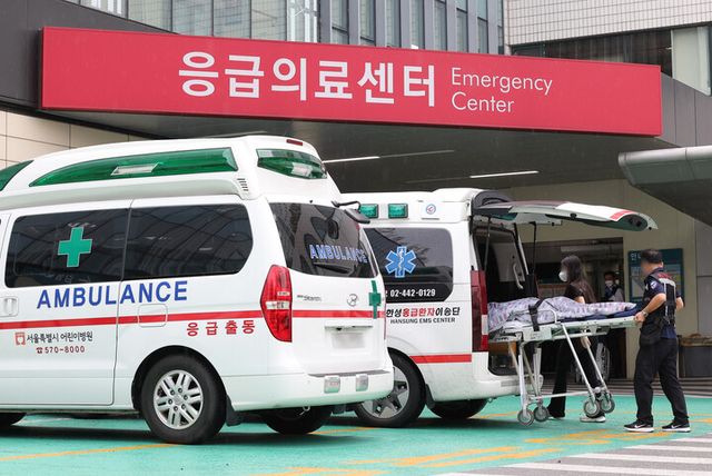 국회 보건복지위원회 소속 김윤 더불어민주당 의원이 보건복지부 자료를 분석한 결과&nbsp;전국 35개 지방의료원 중 16곳이 의사 정원을 채우지 못했다.&nbsp;[사진=연합뉴스]