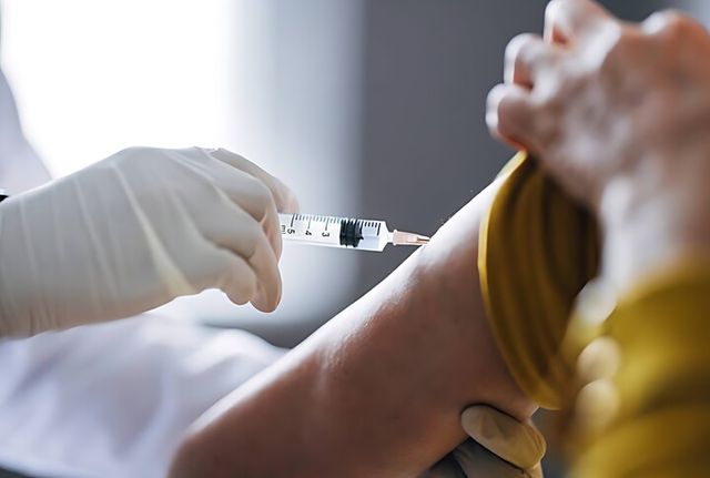 질병관리청에 따르면 2025~2026절기 독감 예방접종이 오는 22일부터 시작된다. [사진=셔터스톡]