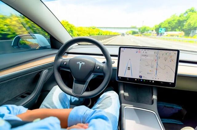 테슬라 자율주행 모습. [사진=게티이미지뱅크]