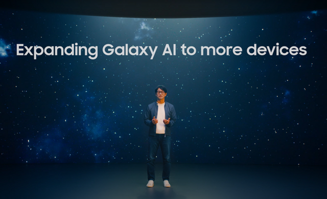 지난 4일 삼성전자가 개최한 ‘갤럭시 이벤트’ 행사에서 김정현 삼성전자 MX사업부 부사장이 스마트폰·태블릿 신제품과 자사 인공지능(AI) 전략을 소개하고 있다. [사진=삼성전자 유튜브 캡쳐]