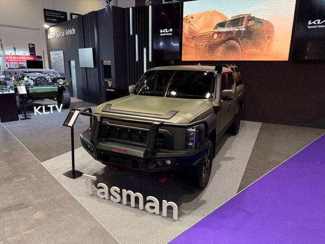 타스만을 기반으로 특수목적용으로 제작된 쇼카. [사진=기아자동차]