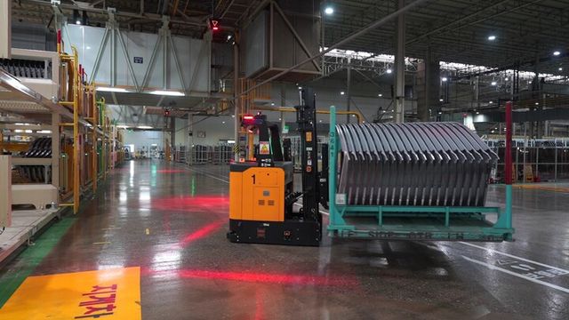 현대자동차 아산 AGV 시스템 현장모습. [사진=러셀로보틱스]