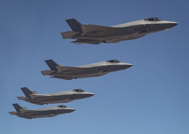 록히드마틴이 지난해&nbsp;F-35&nbsp;전투기&nbsp;191대를&nbsp;인도하며&nbsp;종전&nbsp;최고&nbsp;기록인&nbsp;142대를&nbsp;넘어서는&nbsp;성과를&nbsp;달성했다. [사진=록히드마틴]