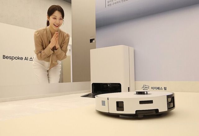 삼성전자 2026년형 '비스포크 AI 스팀' 로봇청소기. [사진=연합뉴스]