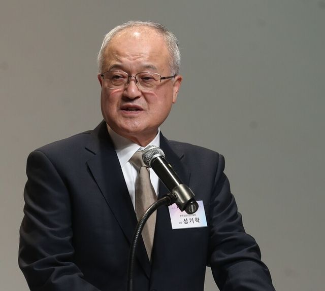 성기학 영원무역그룹 회장. [사진=연합뉴스]