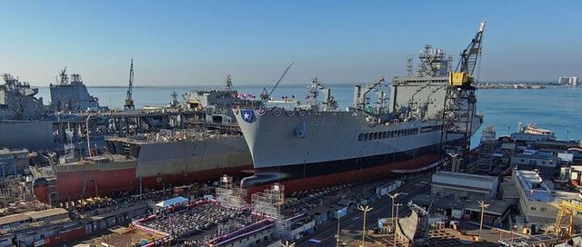 미 트럼프 행정부가 지난 2월 미국 조선업 재건의 청사진을 담은 ‘미국 해양 행동 계획’을 발표하며 조선 협력 기조를 문서에 명시했지만 이를 뒷받침할 정책과 법안은 아직 의회를 통과하지 못하고 있다. [사진=미국 해군]